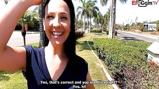 Vacation date with brunette milf and sex tourist
